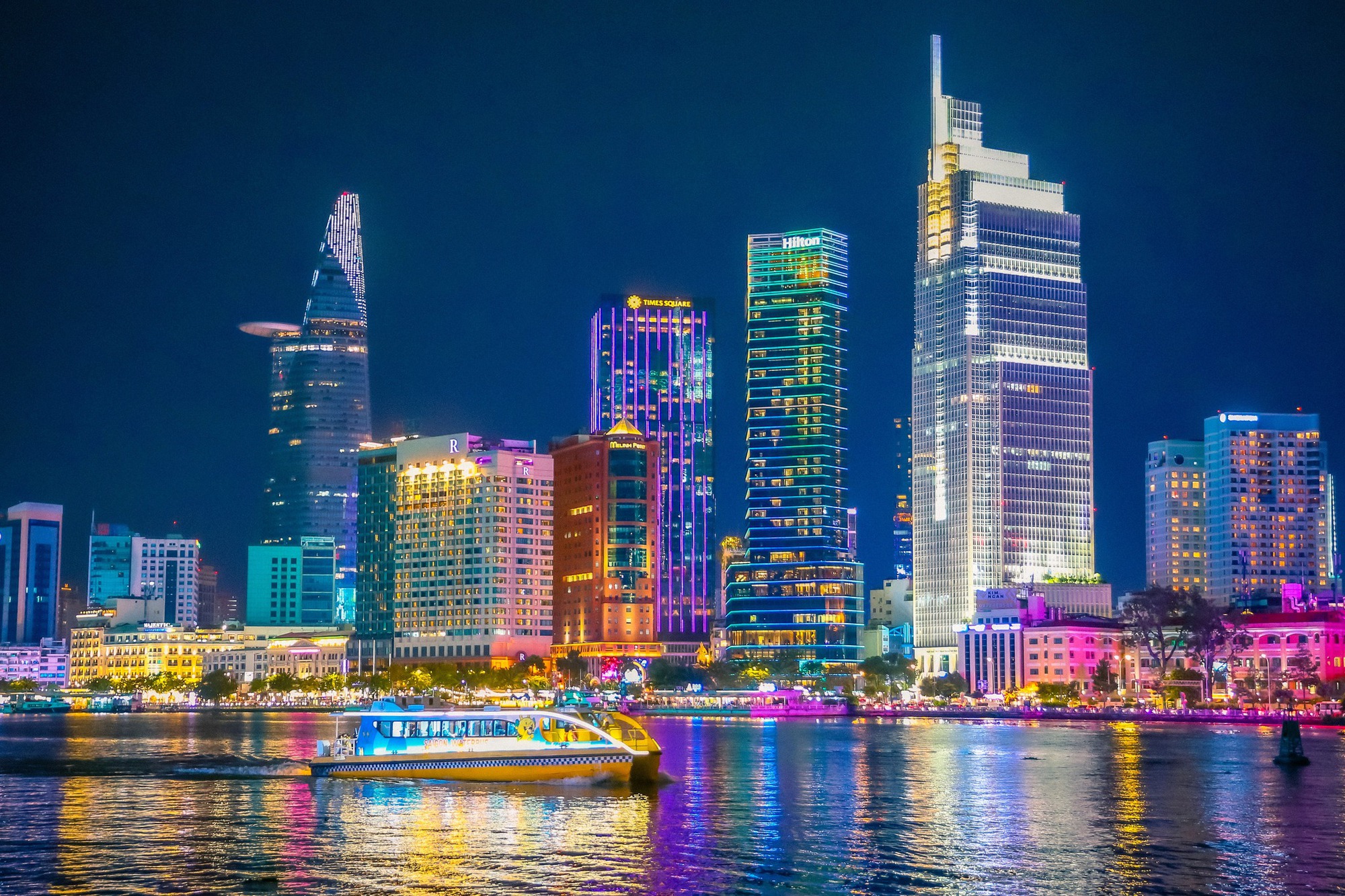 Cao Lãnh đi TP. Hồ Chí Minh
